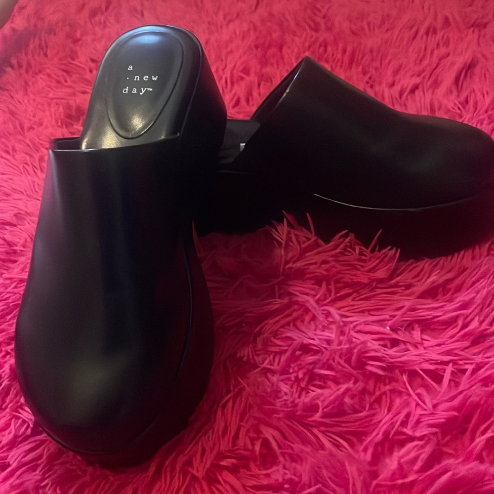 A new day slip on platforms